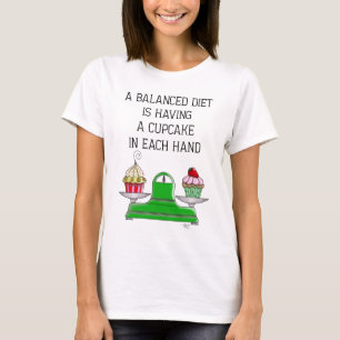 バランスの取れた食事のイラストレーション Tシャツ