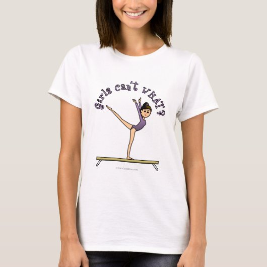 バランスビーム上の軽女性体操選手 Tシャツ (正面)