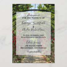 バラ庭園の結婚式