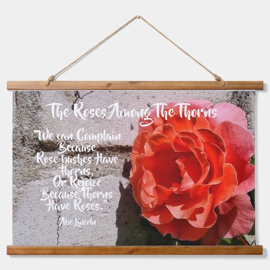 バラ素朴タペストリーと引用文by Abe Lincoln 吊り下げ型タペストリー (正面)