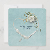 バラ結婚の花束を持つハートリボンとリング 招待状 (正面)