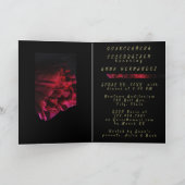 バラ色のフリルがついた豪華な黒のキンセアニエラドレス 招待状 (内部)