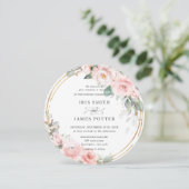 バラ色の優しいピンクの花とゴールドのグリーンが丸く広がるウェディング 招待状 (スタンド正面)