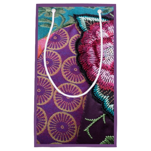 バラ花刺繍ルックボホパープル スモールペーパーバッグ (正面)