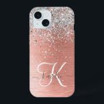 バラ金ゴールドかわいらし銀ガーリーグリッタースパークリー iPhone 15ケース<br><div class="desc">簡単にパーソナライズこのトレンディーシックな電話ケースデザインかわいらしは銀のグリッターをバラの金ゴールドブラシ付き金属背景にきらめく搭載する。</div>