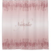 バラ金ゴールドと赤面ピンクモノグラム シャワーカーテン (正面)