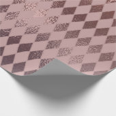 バラ金ゴールドの市松模様にダイヤモンドパターン(赤面ピンク) ラッピングペーパー (角)