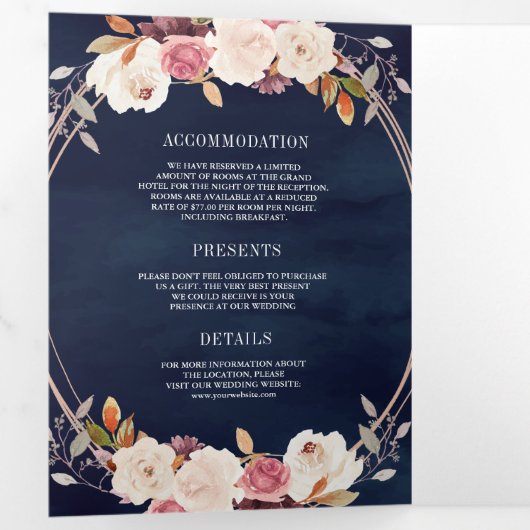 バラ金ゴールドほこりっぽいピンクフローラQRコードネイビー結婚ズ 三つ折り招待状 (内部最初)