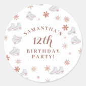 バラ金ゴールドアイススケート赤面ピンクスケートで滑る誕生日 ラウンドシール (正面)