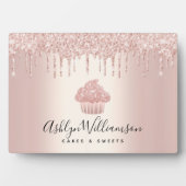 バラ金ゴールドカップケーキグリッタードリップスパストリーベーカリーシェフ フォトプラーク (正面)