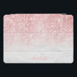 バラ金ゴールドグリッタースパークルマーブルパーソナライズされた名 iPad PROカバー<br><div class="desc">バラ金ゴールドグリッタースパークル大理石パーソナライズされた名iPadケースとカバーには、お名前の付いたかわいらしバラ金ゴールドグリッターと大理石パタパーソナライズされたーンが含まれる。提供さパーソナライズされたれた[文字]ボックスで文字を編集する。©Evco Studio www.zazzle.com/store/evcostudioによる設計</div>