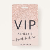 バラ金ゴールドグリッタータイポグラフィ赤面スウィート16 VIP バッジ (正面)