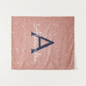 バラ金ゴールドネイビーブルースパークルグリッターモノグラム タペストリー (正面(横))