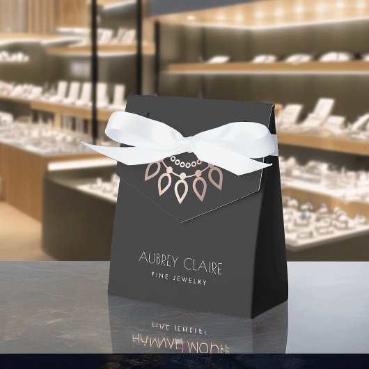 バラ金ゴールドネックレスロゴ |ジュエリーデザイナーボックス フェイバーボックス