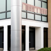 バラ金ゴールドバナーグリッタードライバ – カスタム文字名 横断幕 (ビルの外側)