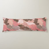 バラ金ゴールドフェイクグリッターピンクカモフラージュ ボディピロー (正面)
