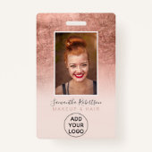 バラ金ゴールドフォイル赤面ピンクロゴ従業員のフォトパス バッジ (正面)