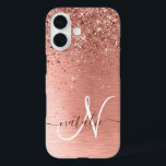 バラ金ゴールドブラシ仕上げ金属グリッターモノグラム名 iPhone 16ケース<br><div class="desc">簡単にパーソナライズこのトレンディーシックな電話ケースデザインかわいらしはバラ金ゴールドのグリッターを搭載しきらめくてバラ金ゴールドブラシ金属背景。</div>