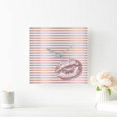 バラ金ゴールドホワイトアラビア数字キス唇のストライプ数 スクエア壁時計 (ホーム)