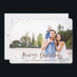 バラ金ゴールドメリークリスマススターズフォトホリデーカード シーズンカード<br><div class="desc">バラ金ゴールド/銅メリークリスマススターフォトホリデーカード。スクリプト文字とバラ金ゴールドエフェクトフレームデザインを使用すると、背景色をスタイルに合わせて変更できます。</div>