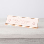 バラ金ゴールドロータスフラワーミニマル光赤面ピンク デスクネームプレート (正面)