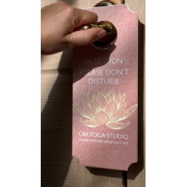 バラ金ゴールドロータスヨガスタジオメディテーションインストラクター ドアノブサイン