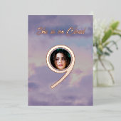 バラ金ゴールド彼女はクラウド9写真ブライダルシャワー 箔招待状 (立ち正面)