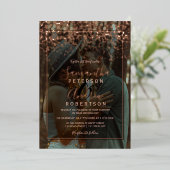 バラ金ゴールド紙吹雪タイポグラフィ結婚写真 箔招待状 (立ち正面)