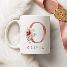 バラ金色の花とイニシャルOのモノグラム コーヒーマグカップ