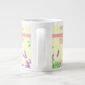 バラ、ラベンダー、モックオレンジ色の水彩パターン ジャンボコーヒーマグカップ (裏面)