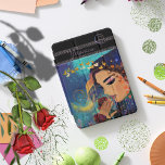 バラ iPad MINIカバー<br><div class="desc">iPad楽しむのカバーにお洒落は、夜にバラを持つ女性が登場し、月の光の下で色が濃く青く来なる。自分の名カスタマイズ前として。芸術が好き素晴らしな人に贈り物をする。</div>