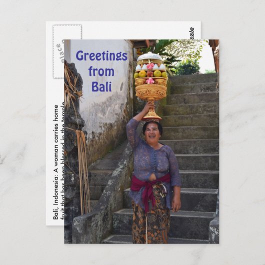 バリのヒンドゥー教徒の女性と果物 ポストカード (正面/裏面)