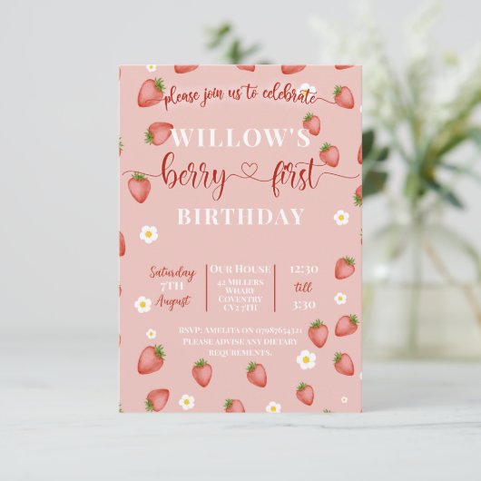 バリーファーストのいちごをテーマにした誕生日招待状 招待状 (スタンド正面)