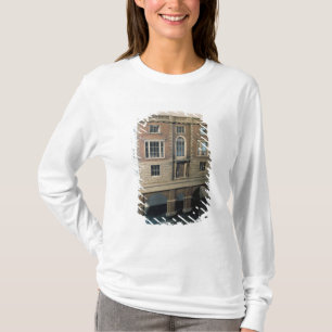 バルコニーが付いている英語balustraded人形の家 tシャツ