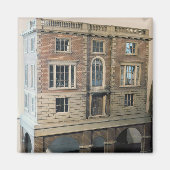 バルコニー付きのイギリスの手すり人形の家 マグネット (正面)