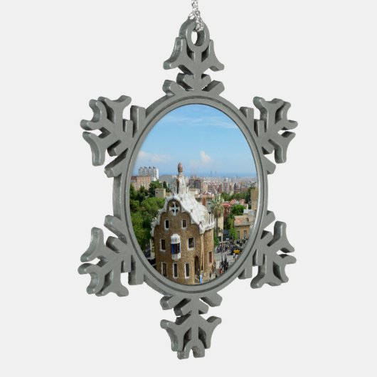 バルセロナの公園Guell スノーフレークピューターオーナメント (左)