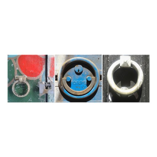 バルセロナの迷路にあるドア・ノッカー フォトプリント            (正面)