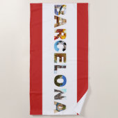 バルセロナスペインカラフル建築の写真 ビーチタオル (正面)