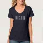 バルセロナモダンミニマリストトラベルタイポグラフィ Tシャツ<br><div class="desc">背の高いシンプルレタリングでモダンバルセロナ（スペイン、ヨーロッパの都市）とのミニマルなタイポグラフィデザインコンテンポラリー。</div>