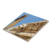 バルベクで彫られたライオンの頭 タイル (側面)