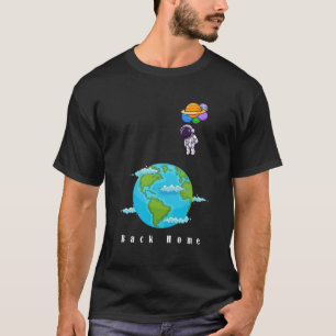 バルーンで浮かぶ宇宙飛行士のスペースアートTシャツ Tシャツ