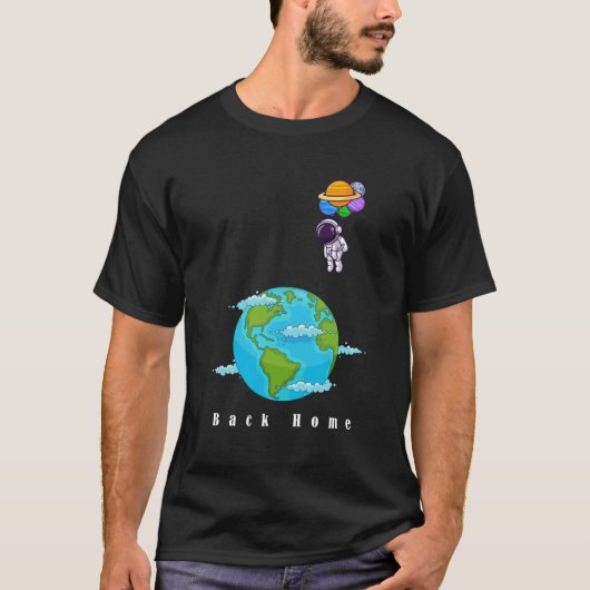 バルーンで浮かぶ宇宙飛行士のスペースアートTシャツ Tシャツ (正面)