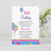 バルーンカラフルベビーの最初の誕生日招待状 招待状 (スタンド正面)