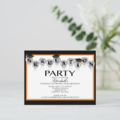 バルーン卒業パーティー招待状ブラックグラッドキャップ インビテーションポストカード (スタンド正面)