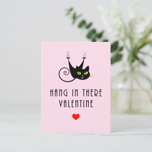 バレつるンタインの黒猫ぶら下がったが可愛い ポストカード (スタンド正面)