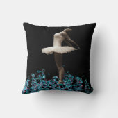 バレエダンサーバレリーナ踊りオンウォーター クッション (裏面)