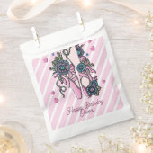 バレエパーソナライズされたシューズ フェイバーバッグ (クリップ留めされた状態)