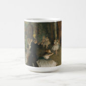 バレエ団の稽古の様子： コーヒーマグカップ (中央)