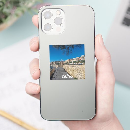 バレッタの街の壁と港のビュー シール (スマートフォン)