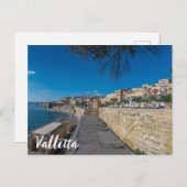 バレッタの街の壁と港のビュー ポストカード (正面/裏面)